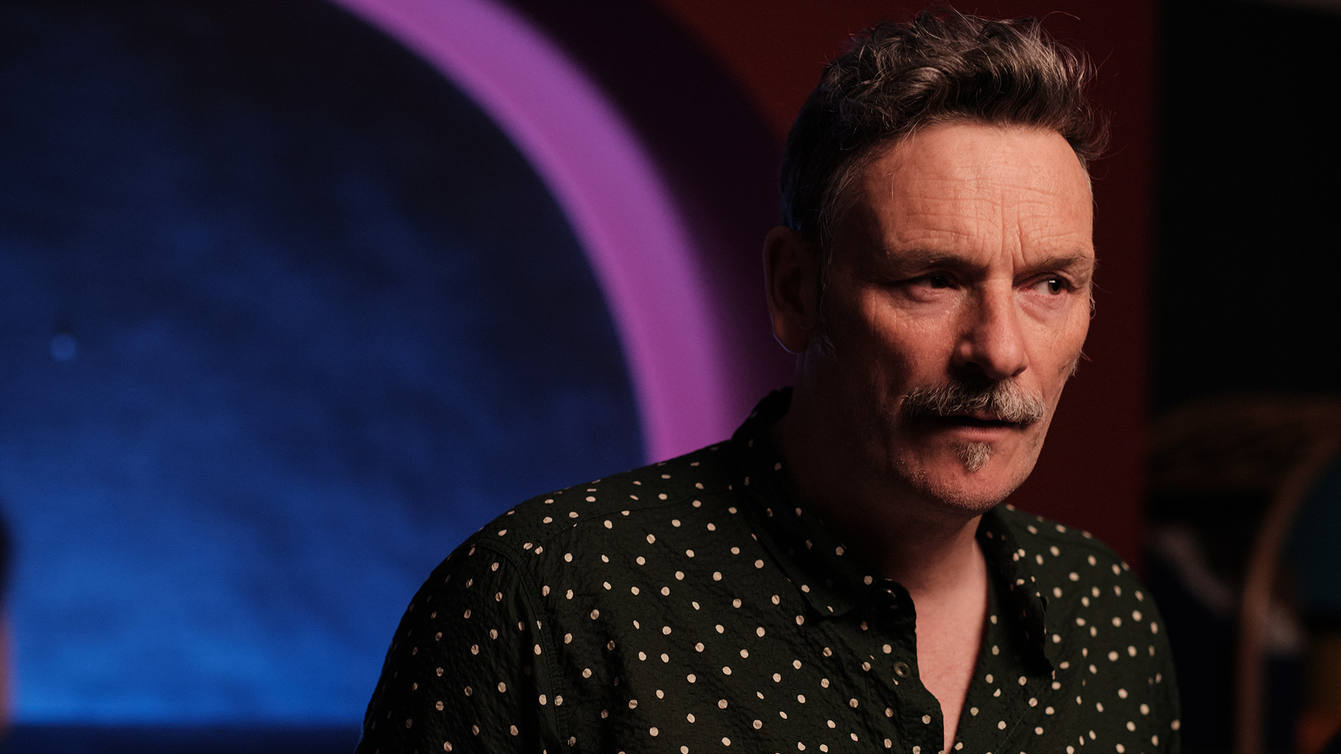 Julian Barratt The Mighty Boosh Mindhorn Nathan Barley plays Alices painfully predictable deeply kind magician husband Benjy